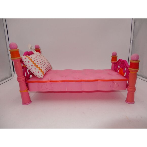 Lalaloopsy Pepper Pots and Pans Doll With Pink Sew Bed & Pillow - Picture 9 of 16